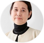 西郷 真理子 氏